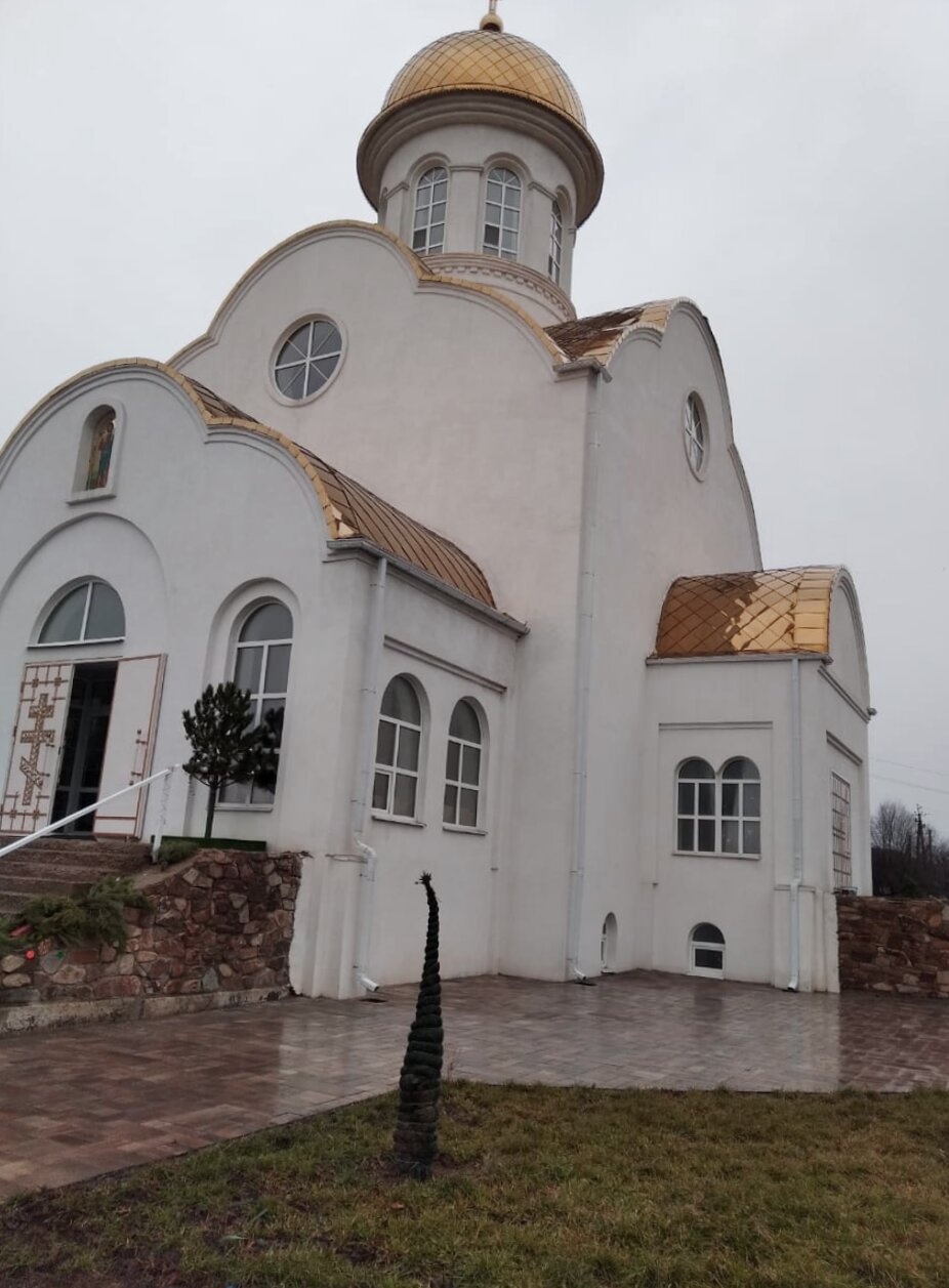 Храм святого великомученика и целителя Пантелеимона в Миллерово