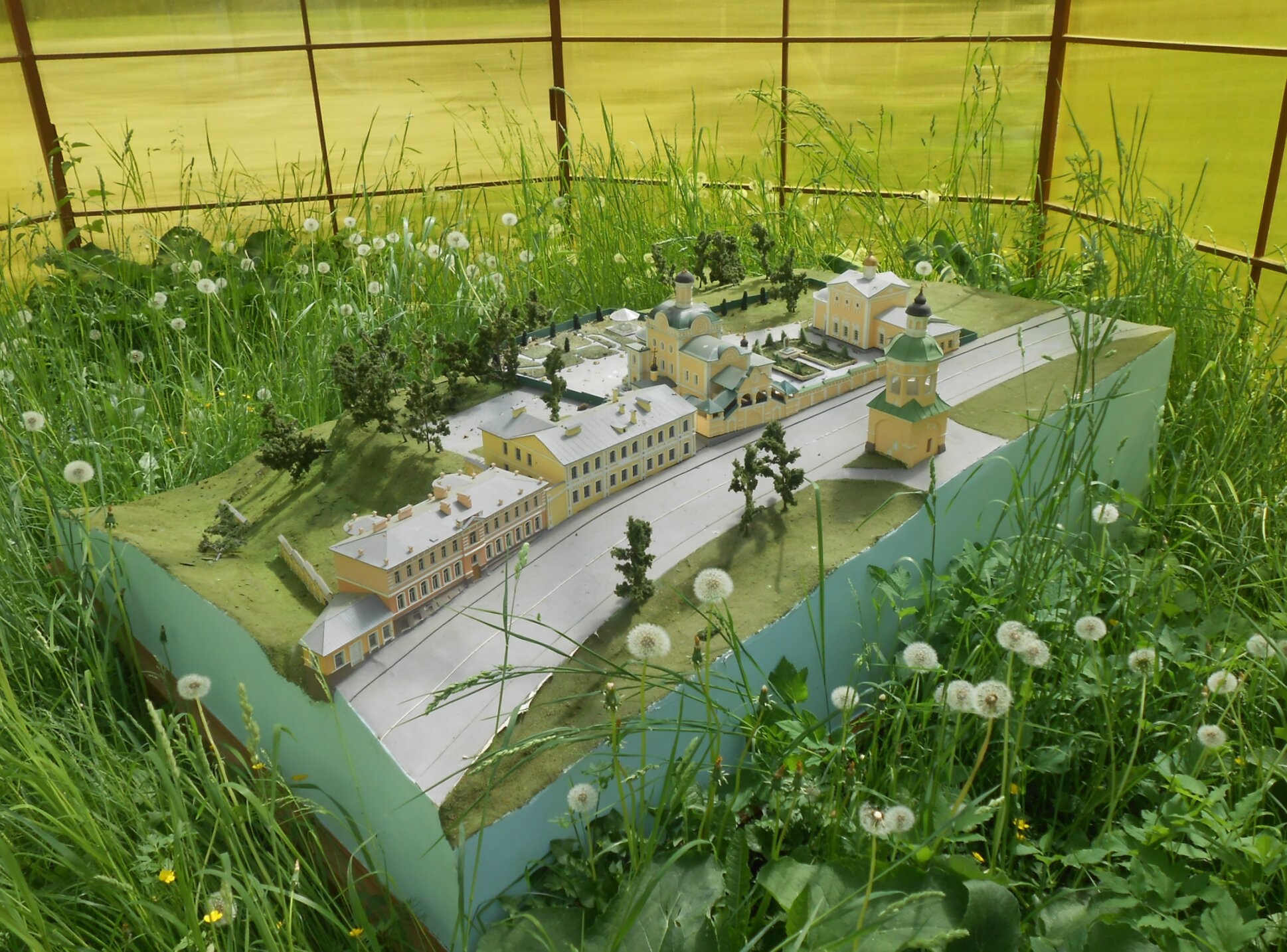 Макет Свято-Троицкого монастыря в Смоленске