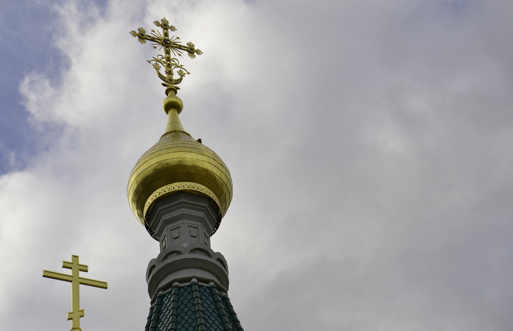 Купол и крест Собора Святого Николая в Вене