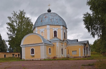 Церковь Иконы Божией Матери «Знамение» в усадьбе Знаменское-Раёк