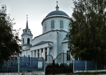 Церковь Воздвижения Честного и Животворящего Креста Господня в селе Большое Окулово
