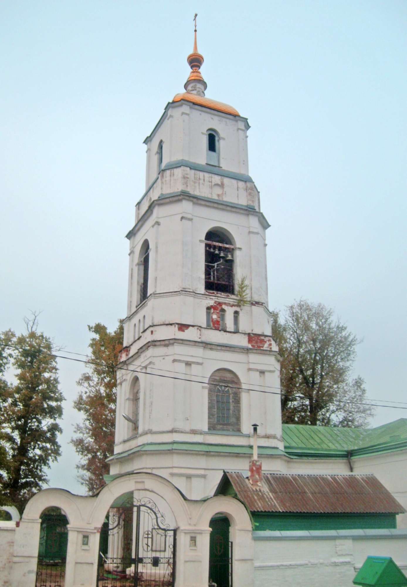 Колокольня Троицкой церкви в селе Хотеичи