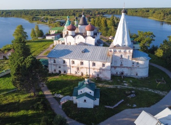 Церковь Дмитрия Солунского в Антониево-Сийском монастыре