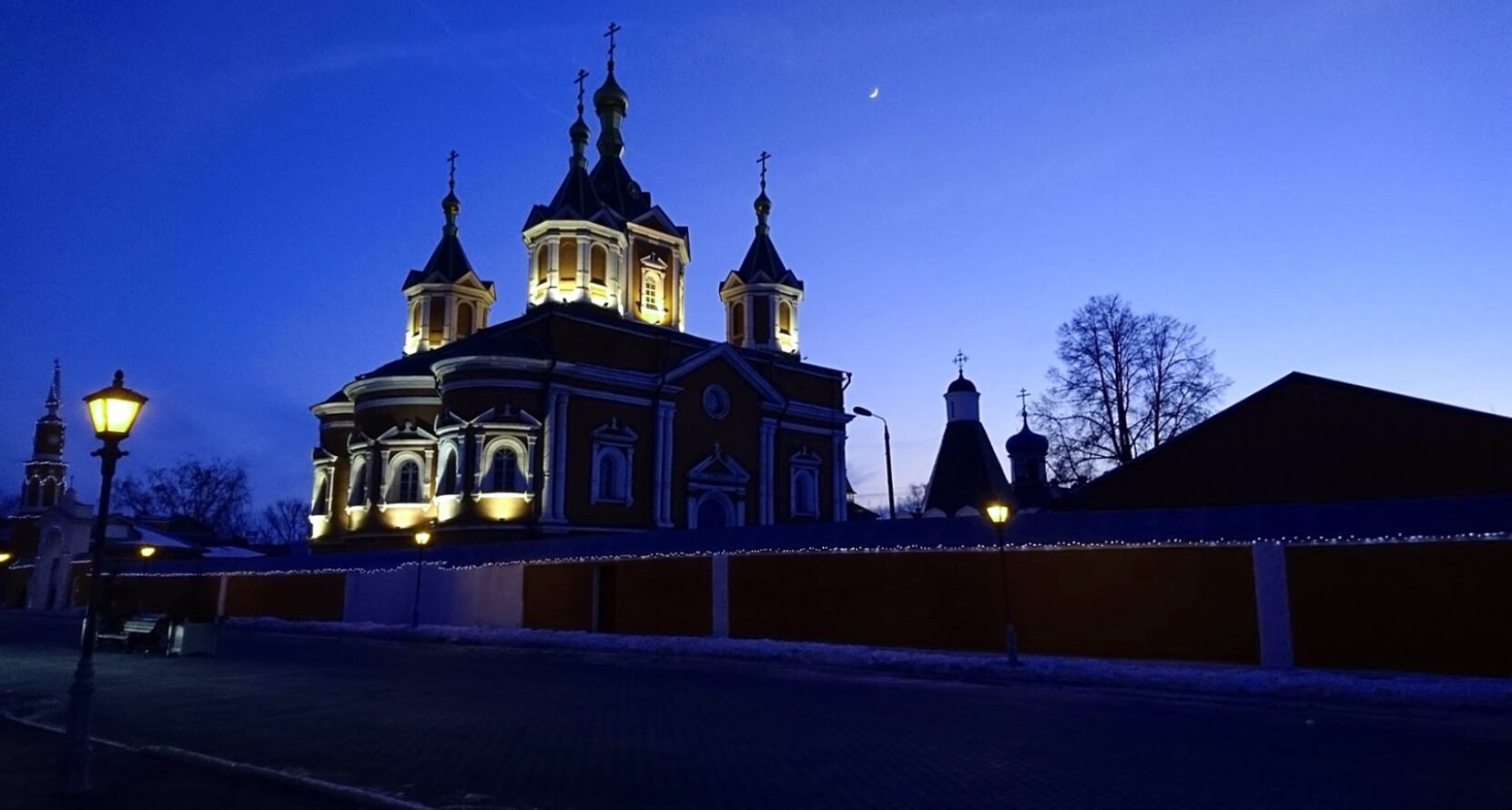 Успенский Брусенский женский монастырь в Коломенском кремле