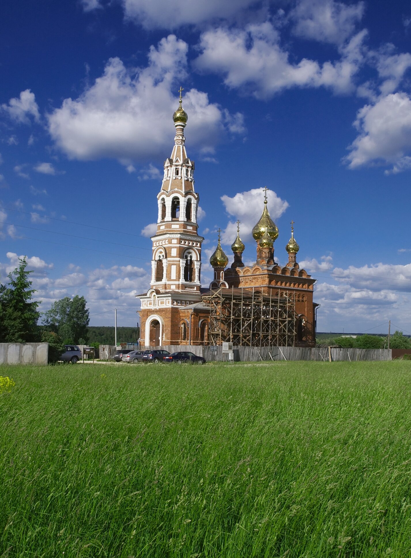 Храм Михаила Архангела в селе Красное