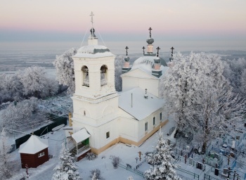 Церковь Николая Чудотворца в Красном Оселке: зимний вид