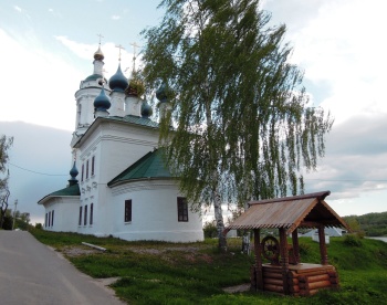 Храм Святой Великомученицы Варвары в Плёсе