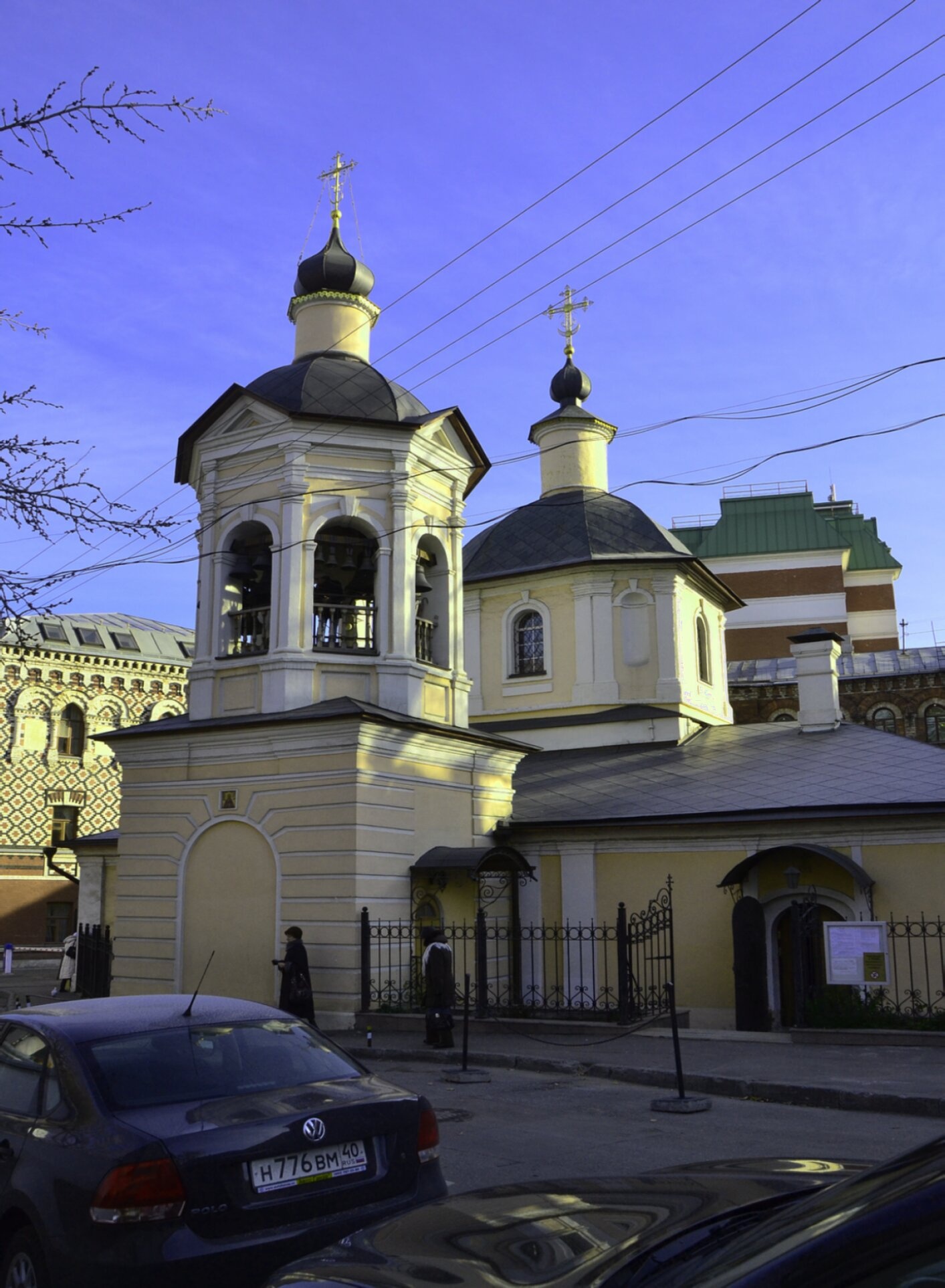 Храм Преподобного Сергия Радонежского в Крапивниках