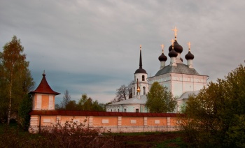 Церковь Введения во храм Пресвятой Богородицы в Кравотыни
