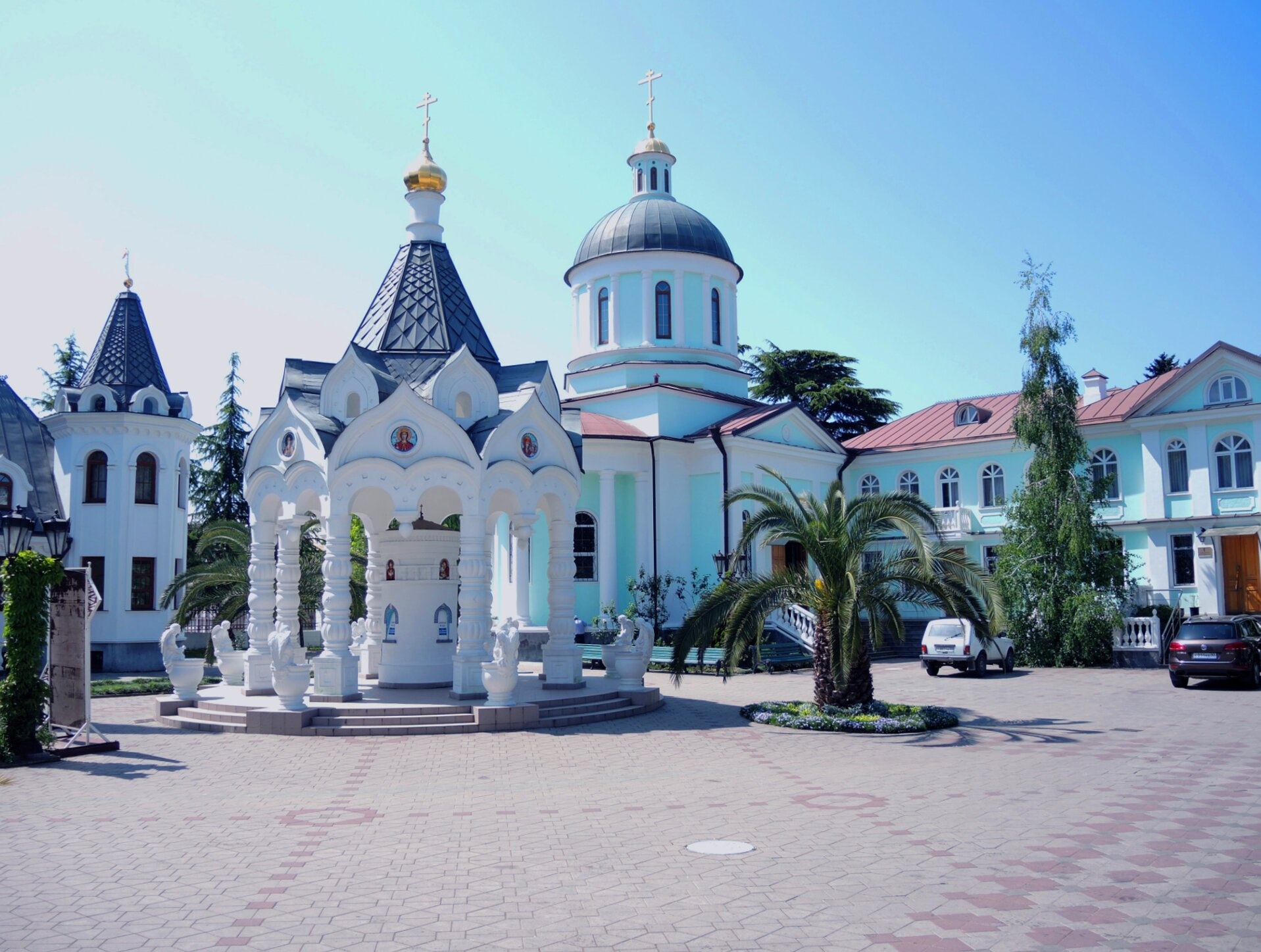 Собор Архангела Михаила в Сочи — старейший православный храм Черноморья