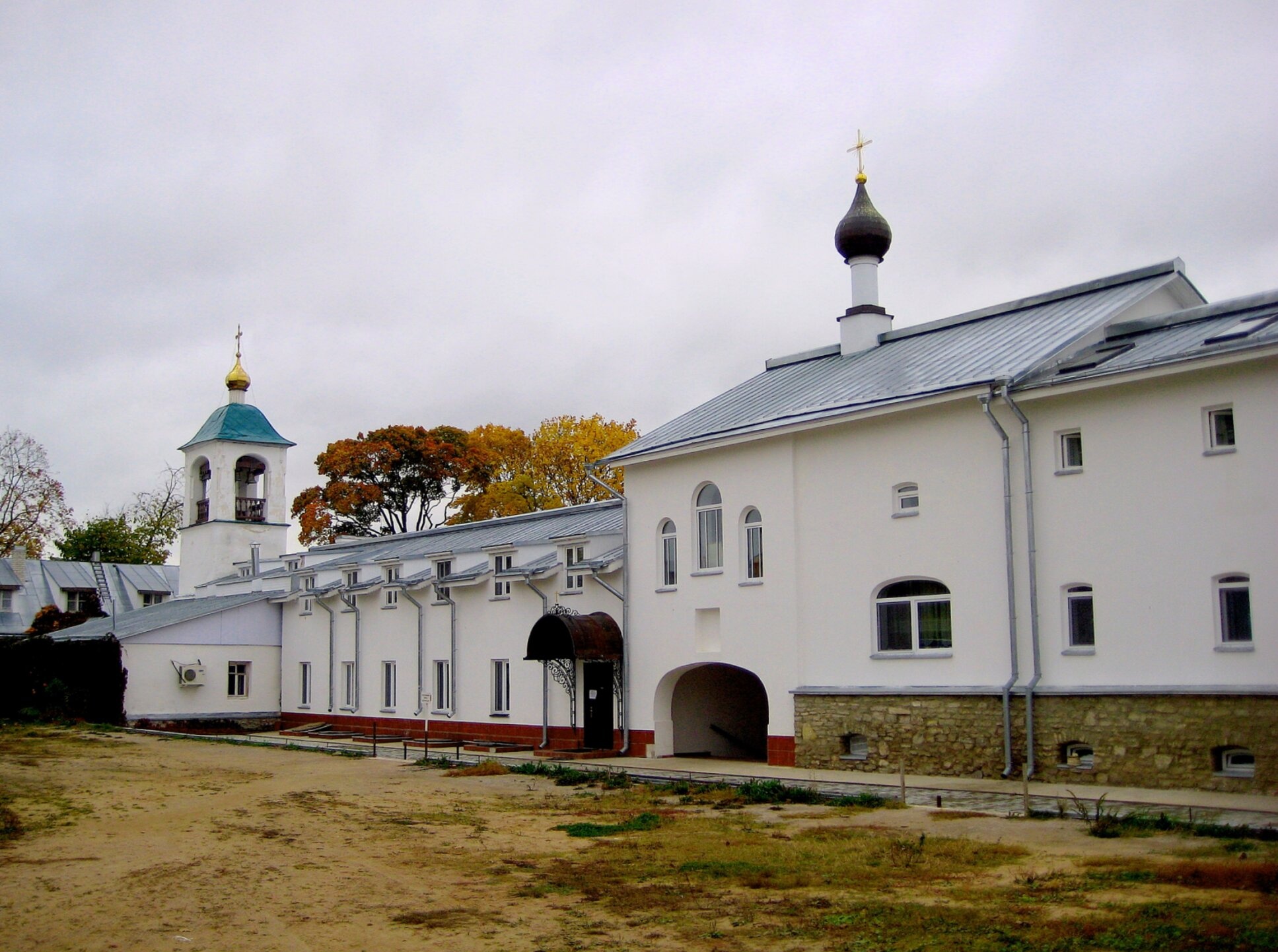 Снетогорский монастырь — древняя православная святыня Пскова