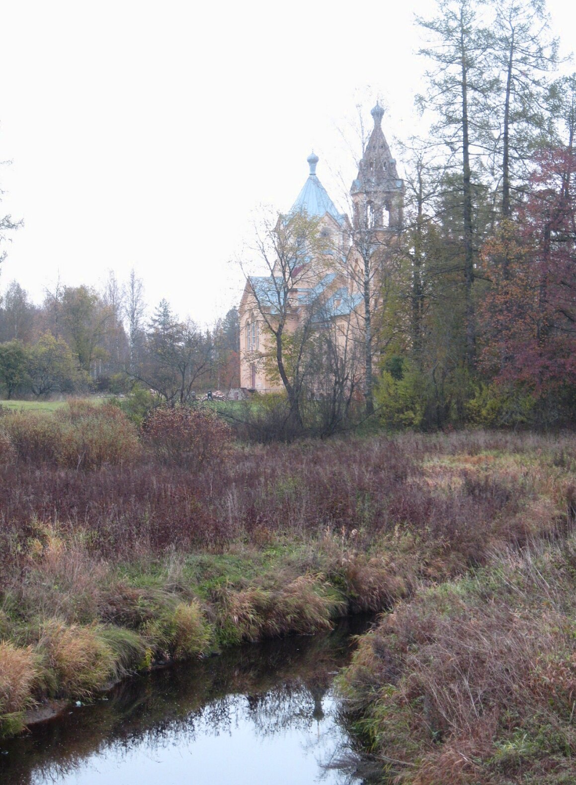 Церковь Происхождения Честных Древ Креста Господня в Лисино-Корпус