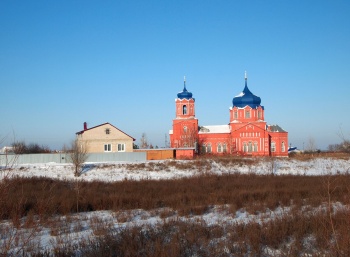 Собор Михаила Архангела в Маянге зимой