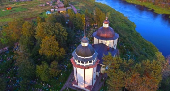 Церковь Воскресения Христова в деревне Курпово
