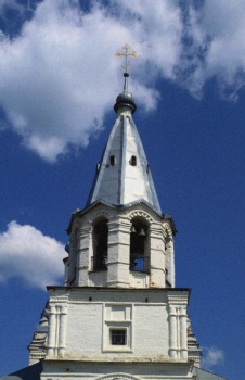 Колокольня Спасо-Преображенского храма в Спас-Загорье