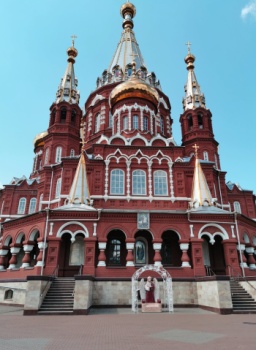 Кафедральный собор Архангела Михаила (Свято-Михайловский) в Ижевске