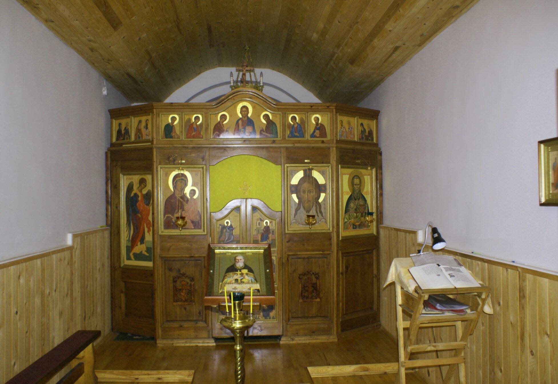 Интерьер Церкви Рождества Иоанна Предтечи в Важеозерском монастыре