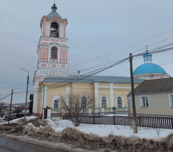Храм Михаила Архангела в посёлке Мокшан