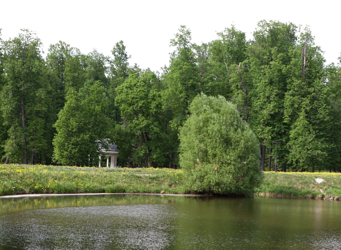 Церковь Святой Троицы в Троице-Сельцы