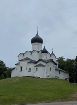 Храм Святителя Василия Великого на Горке в Пскове