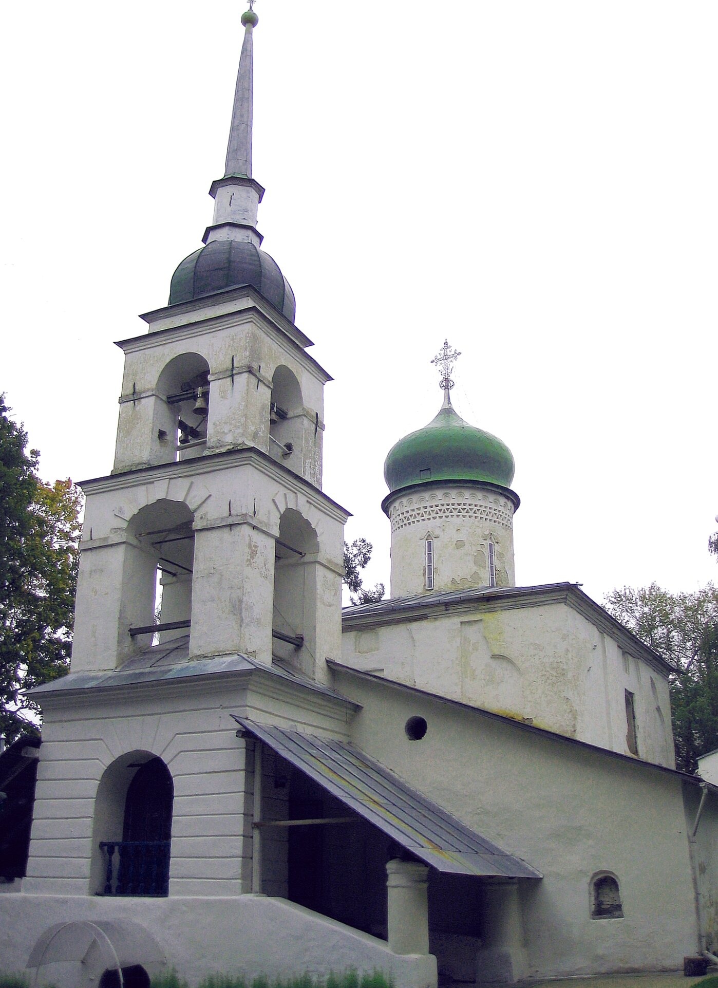 Храм Святой Великомученицы Анастасии Узорешительницы в Пскове