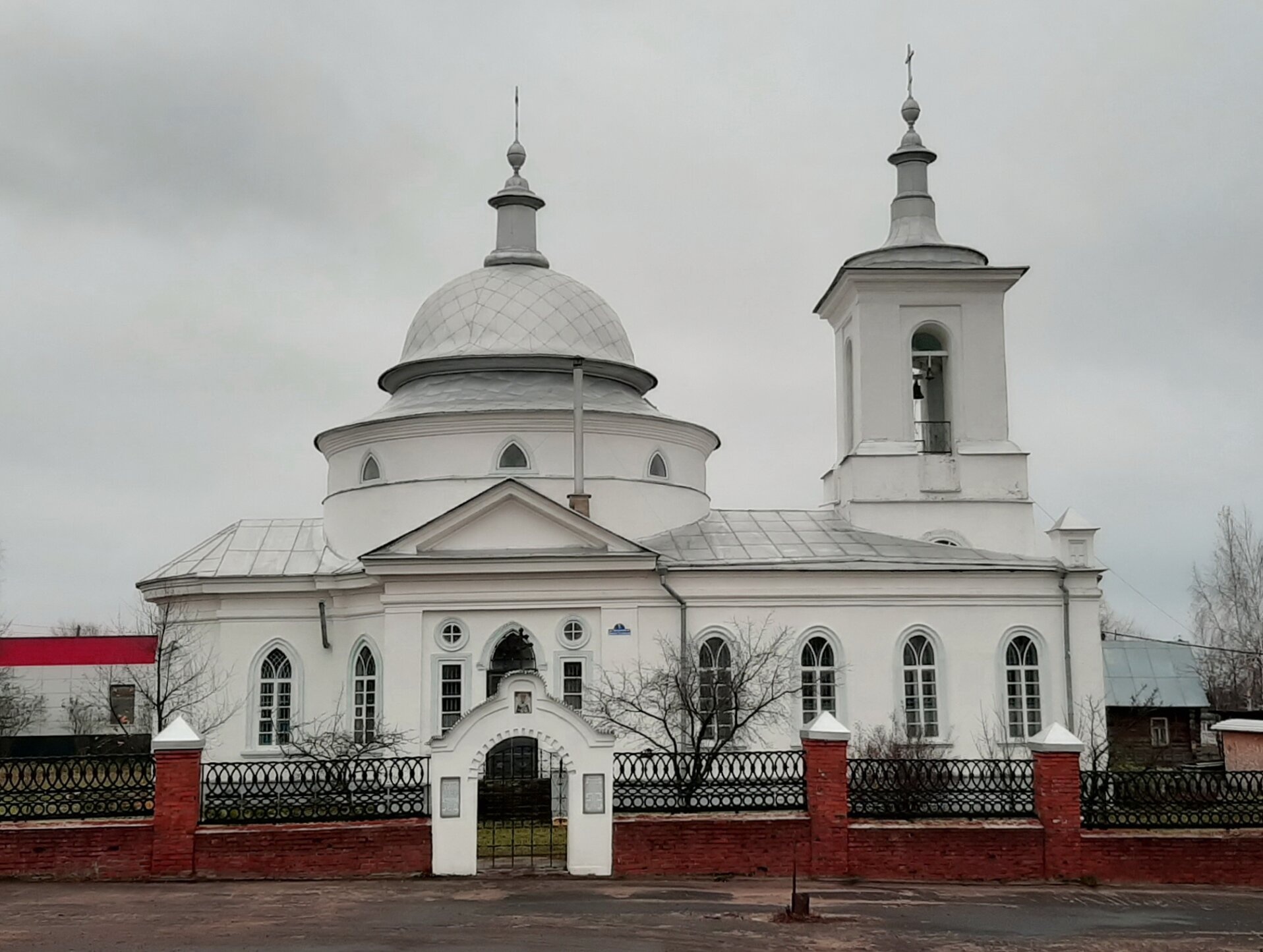 Успенская церковь в селе Проволочное