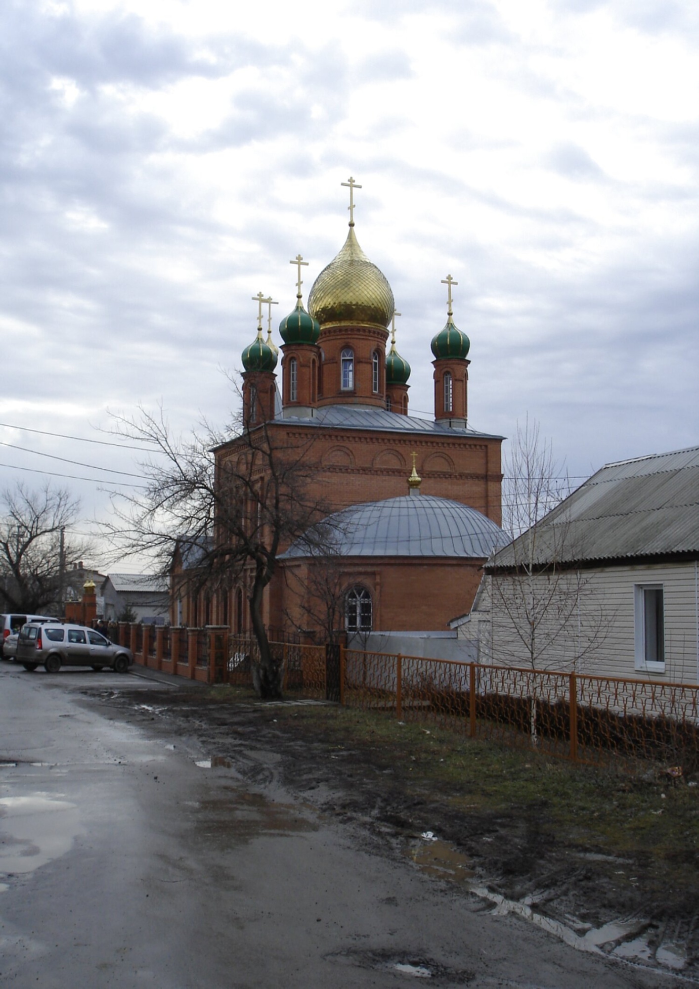 Свято-Троицкий храм в Каменске-Шахтинском