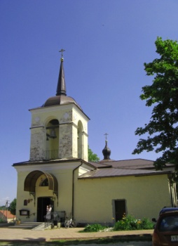 Храм Архангела Михаила в деревне Бегуницы