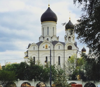Храм Преподобного Серафима Саровского в Москве