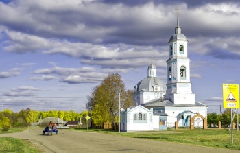 Храм Святителя Николая Чудотворца в селе Нежнур