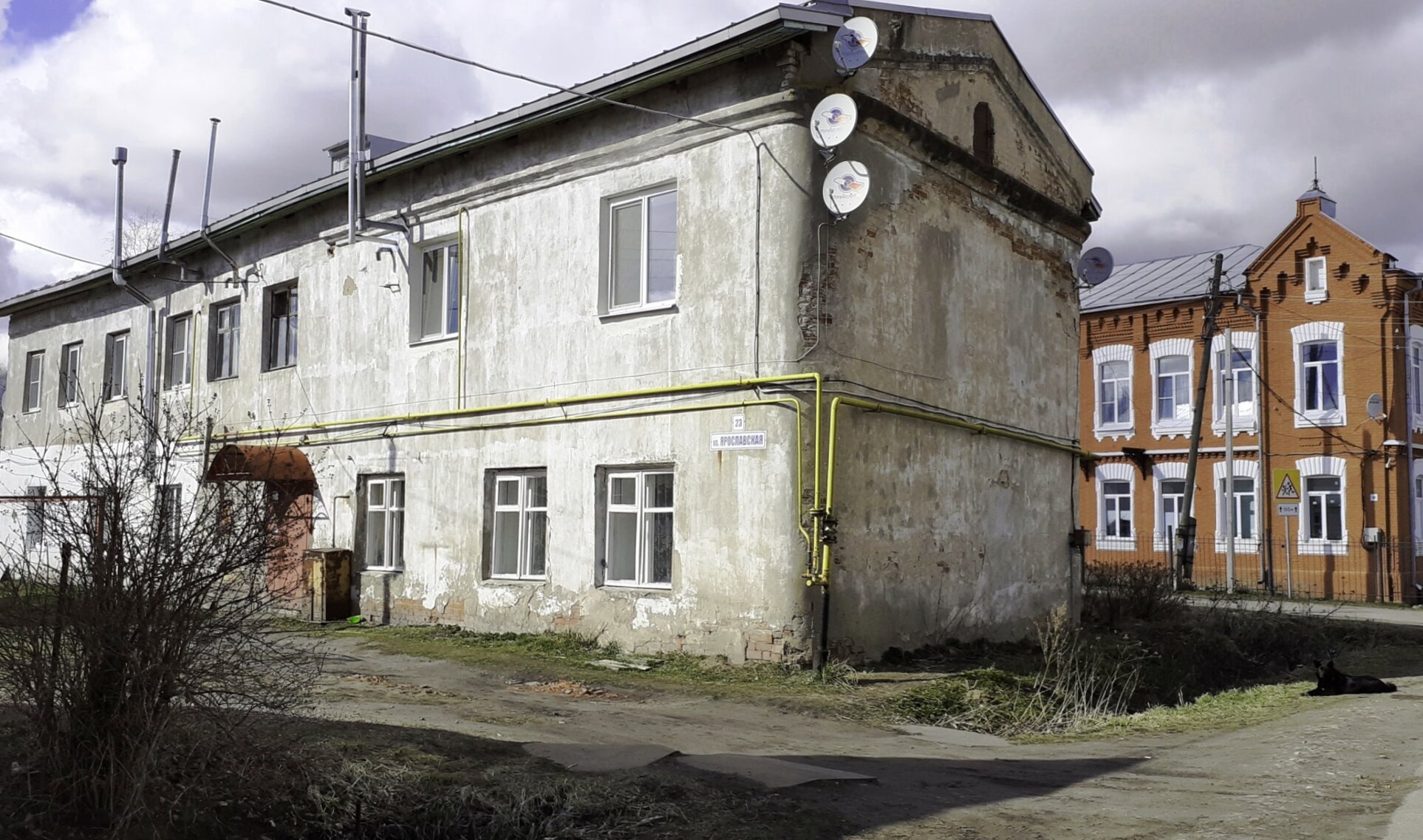 Церковь Воскресенская (Крестовоздвиженская) в Лахости