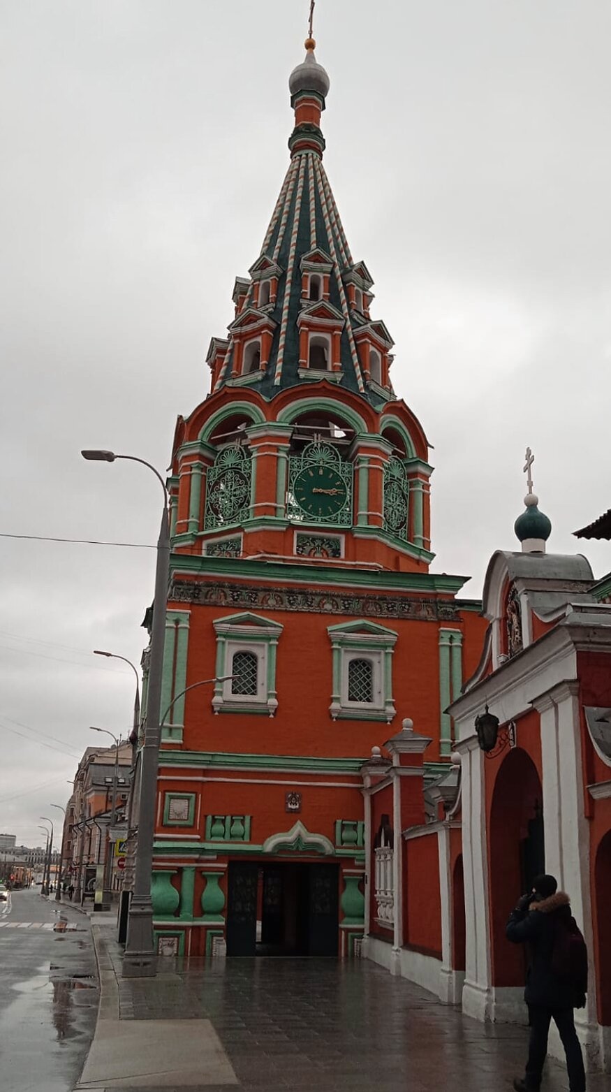 Колокольня храма Святителя Григория Неокесарийского на Большой Полянке