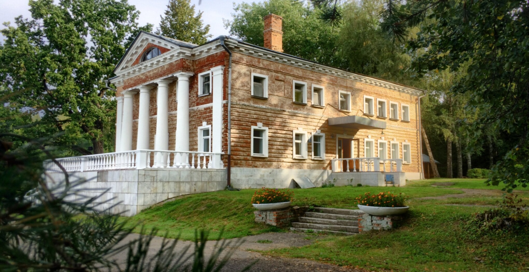 Храм великомученика Димитрия Солунского в Ивакино