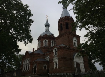 Храм Святых Апостолов Петра и Павла в деревне Кунесть