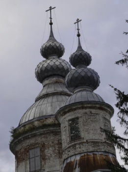Троицкая церковь в селе Острецово