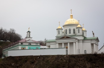 Церковь святителя Алексия в Благовещенском монастыре Нижнего Новгорода