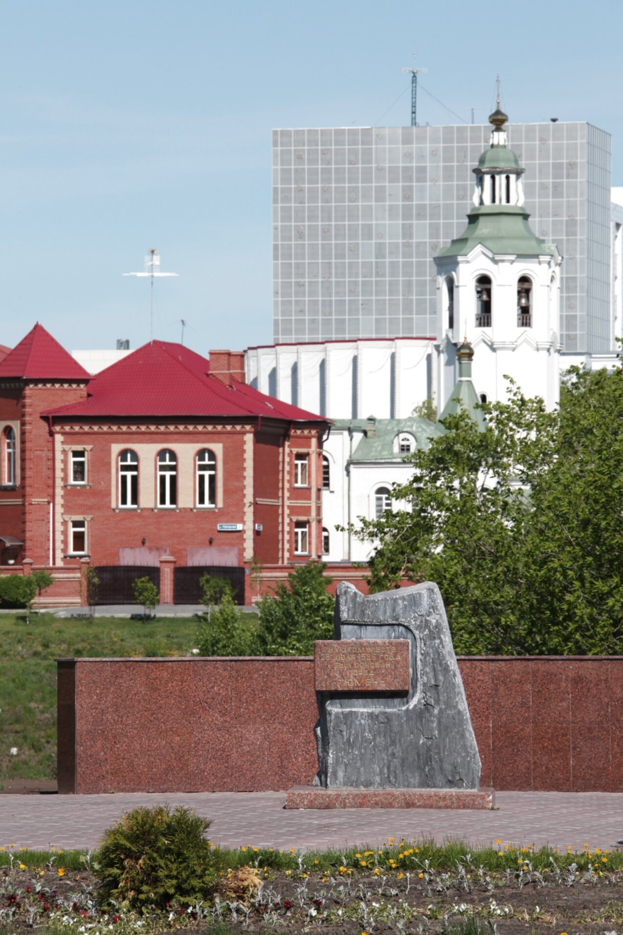 Крестовоздвиженская церковь в Тюмени
