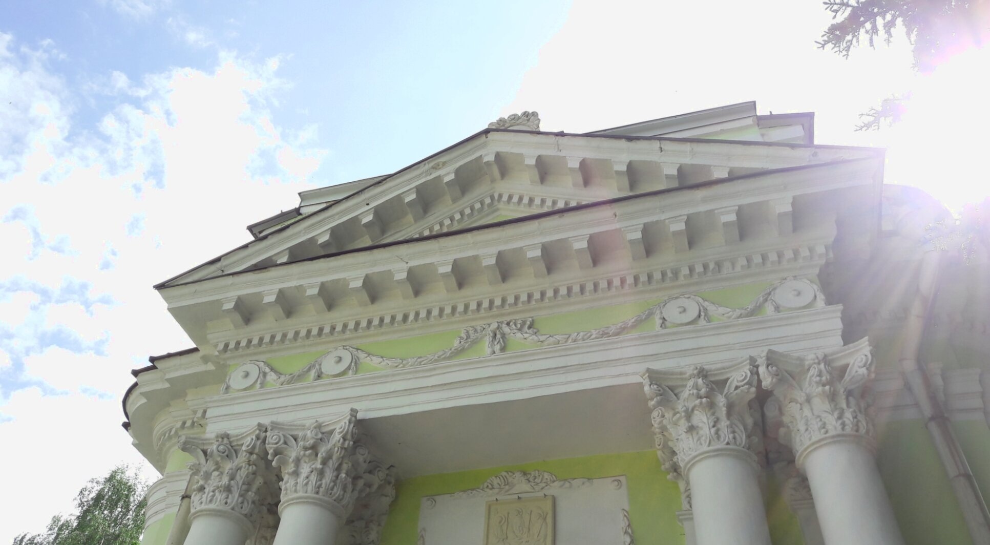 Церковь иконы Божией Матери «Знамение» в урочище Иевлево-Знаменское