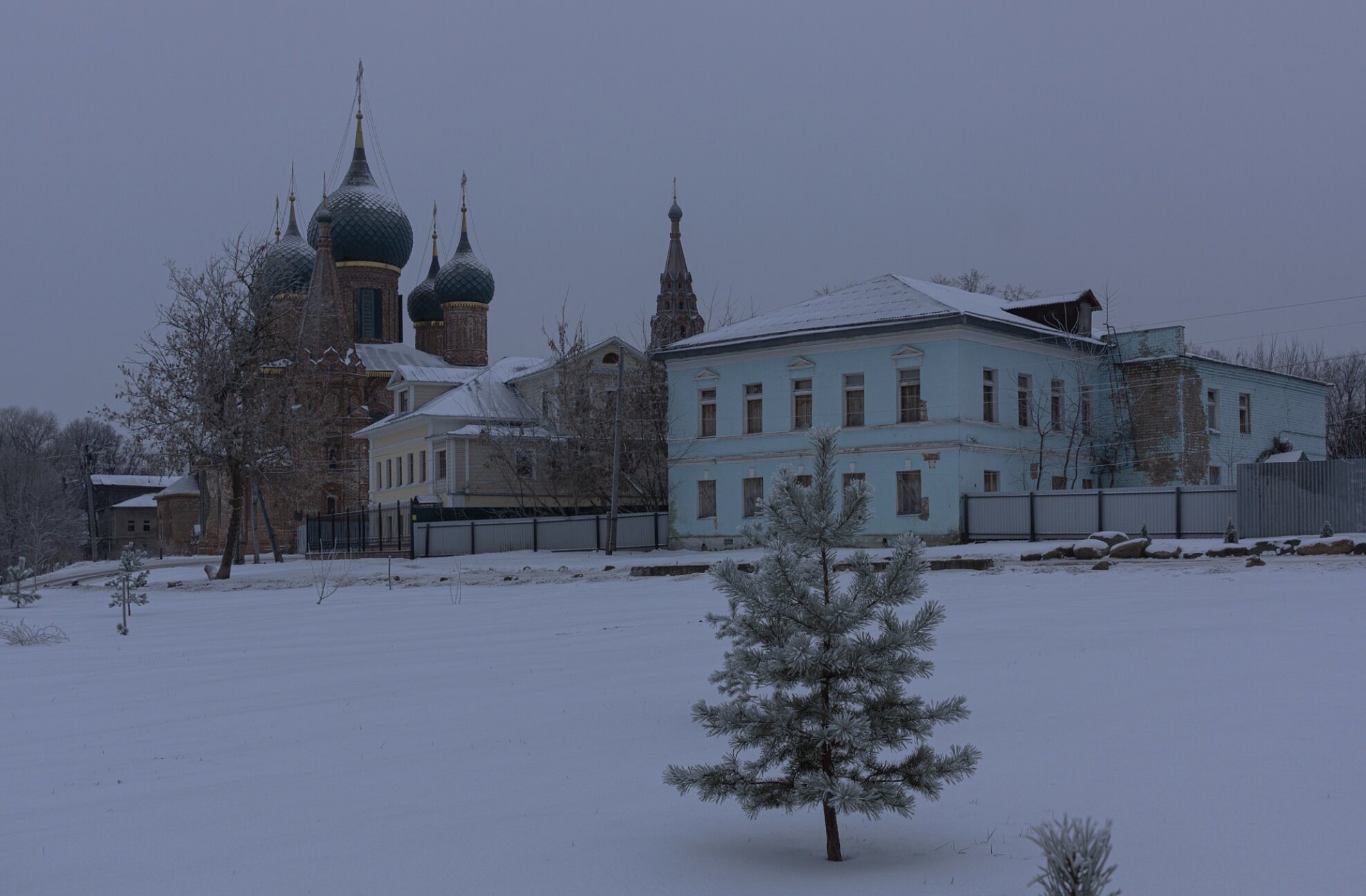 Церковь Иоанна Златоуста в Коровниках: зимний вид