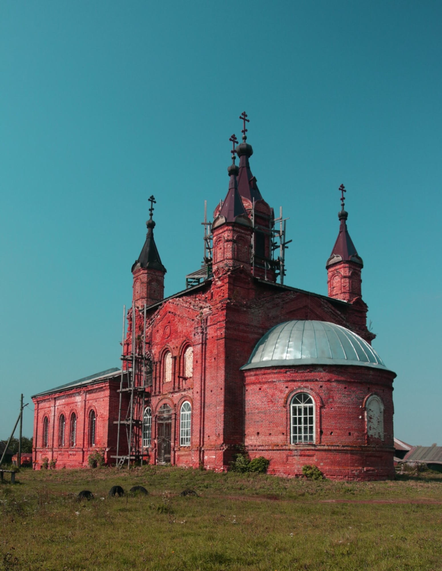 Храм Воскресения Христова в селе Онучино