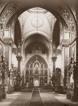 Интерьер Мирониевской церкви Егерского полка