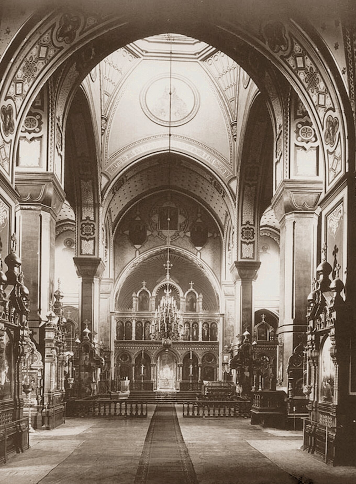 Интерьер Мирониевской церкви Егерского полка