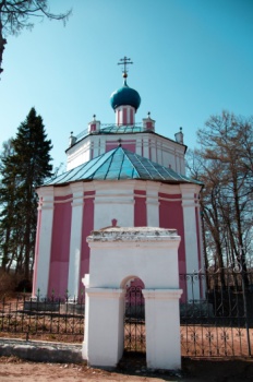 Храм Воскресения Христова на Прутненском погосте