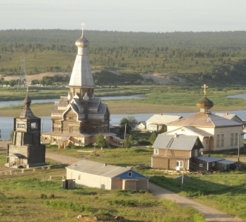 Успенская церковь в селе Варзуга