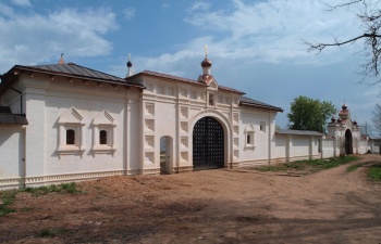 Церковь Входа Господня в Иерусалим Спасского монастыря в Верее