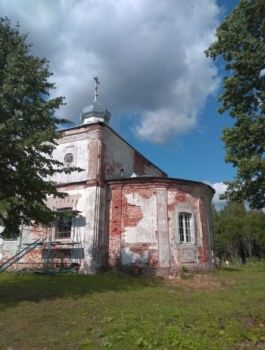 Церковь Смоленской иконы Божией Матери в селе Высокий Остров
