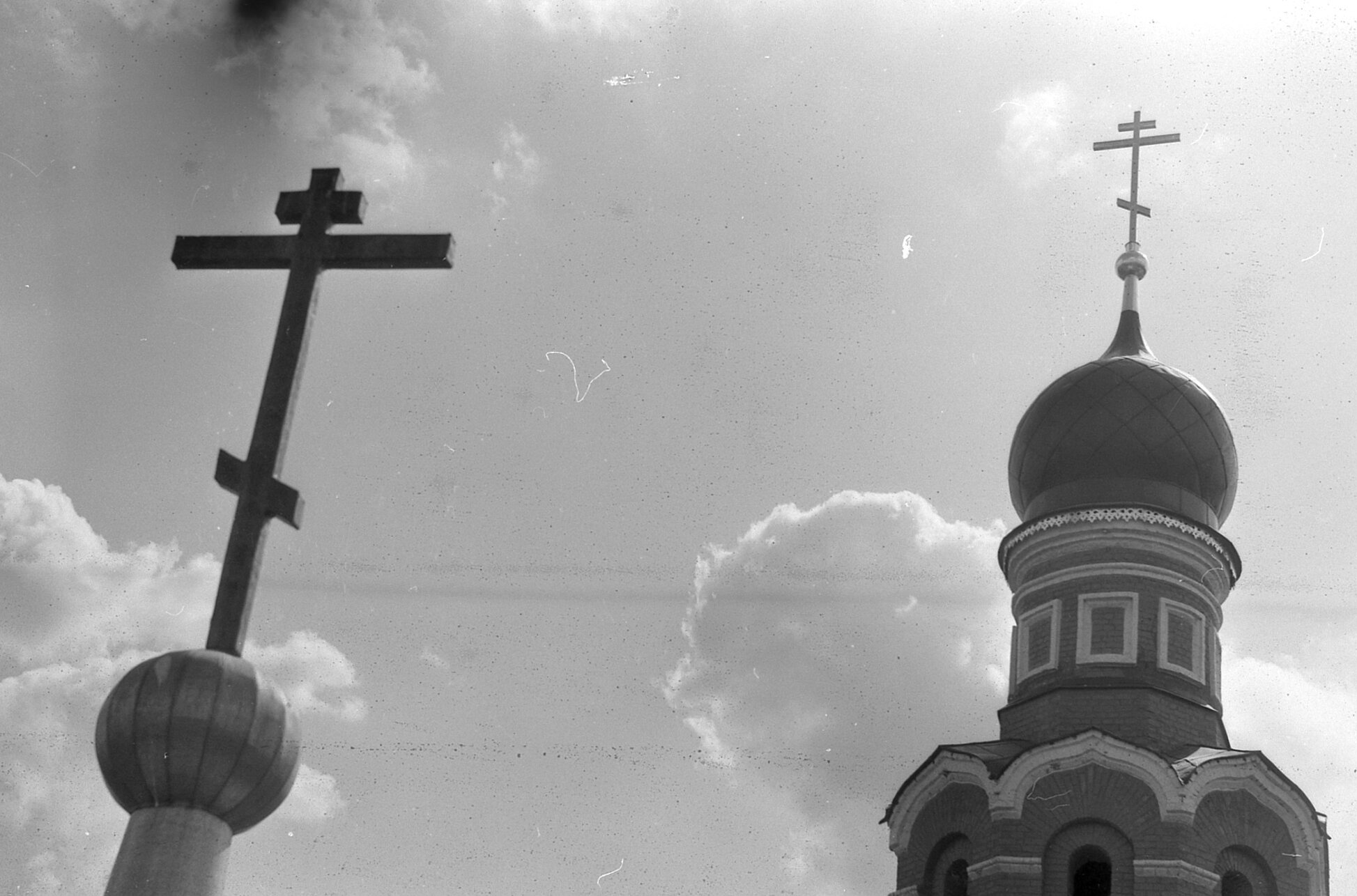 Церковь Троицы Живоначальной в Электроуглях - архитектурная фотография