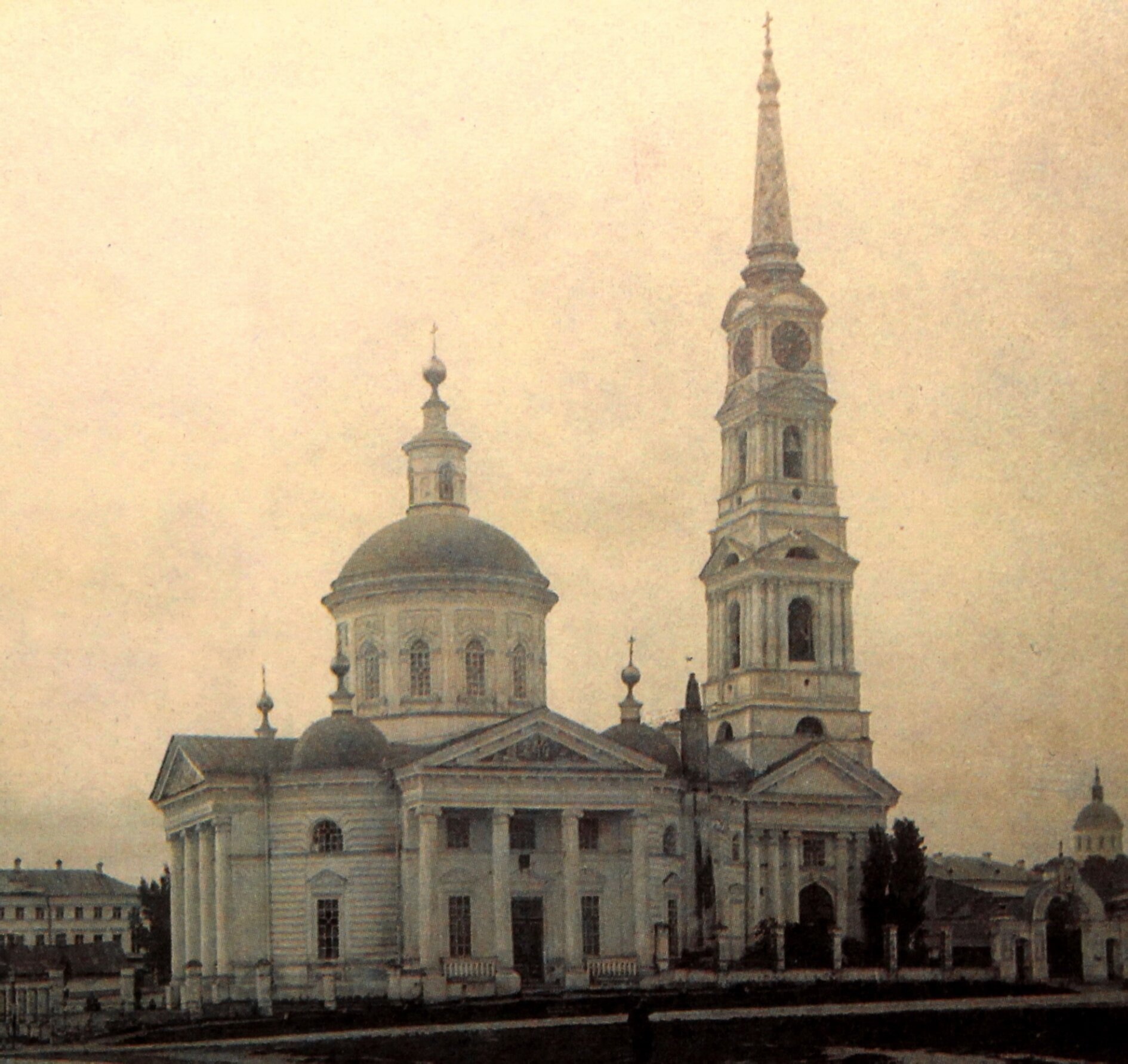 Успенский кафедральный собор в городе Рыльске