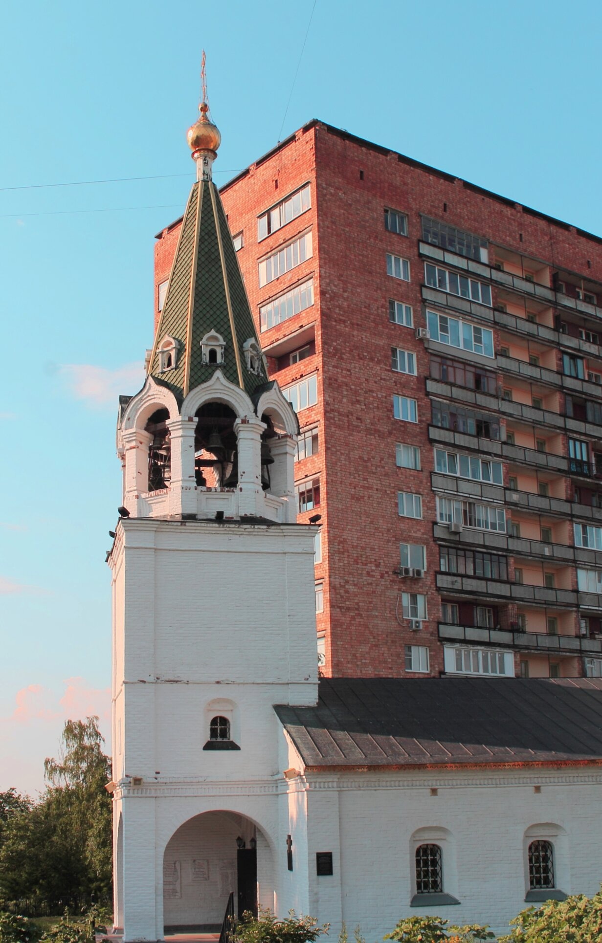 Колокольня Успенской церкви на Ильинской горе в Нижнем Новгороде