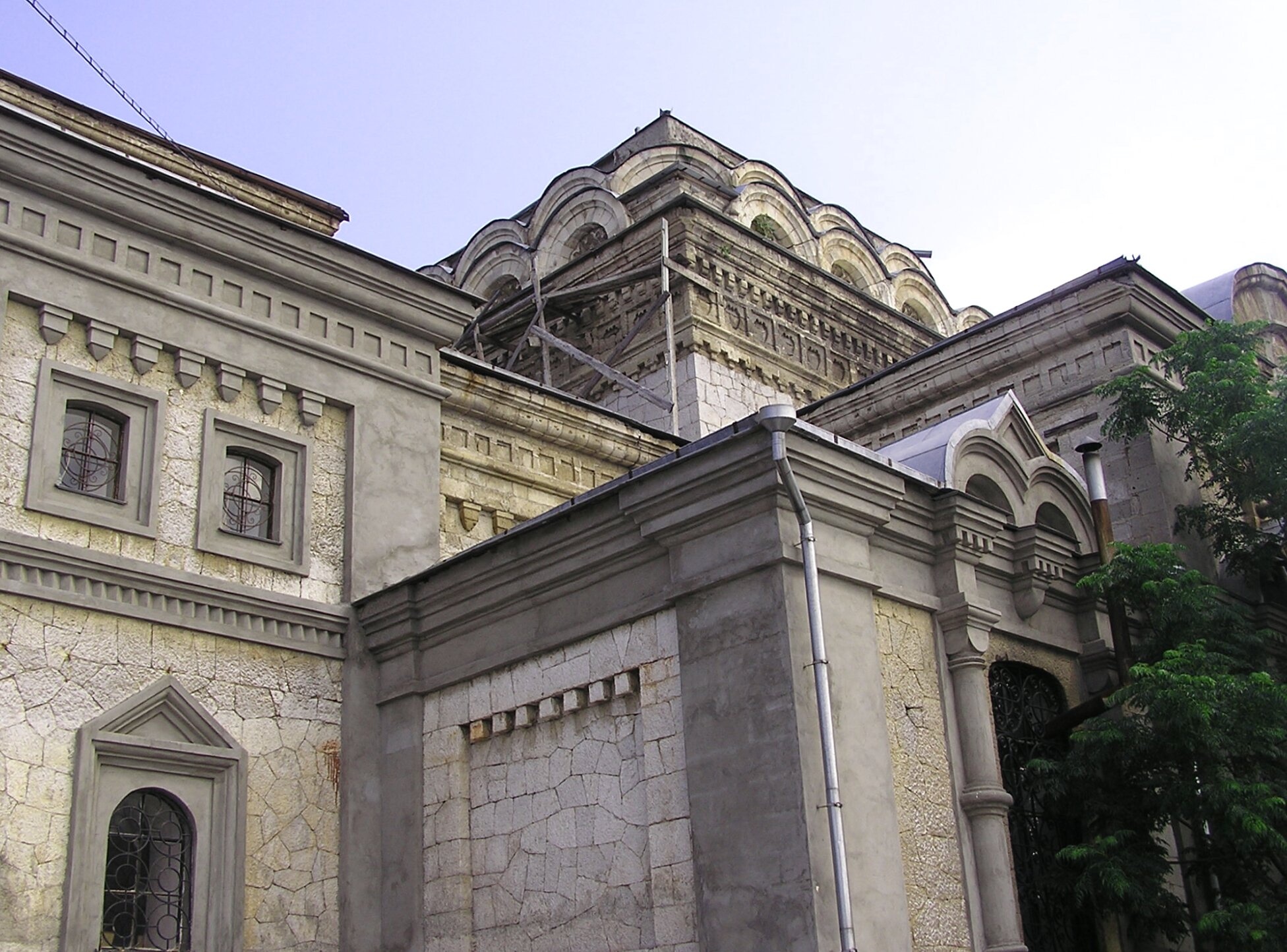 Храм Архангела Михаила в Алупке - Православная Святыня Крыма